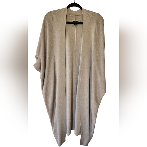 Worthington Short Sleeved Cover Up Shrug, Gray Open Front Sweater, Large Shawl - Picture 2 of 7